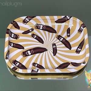 R & M Rolling Tray | The Nail Plug @thenailplugmi